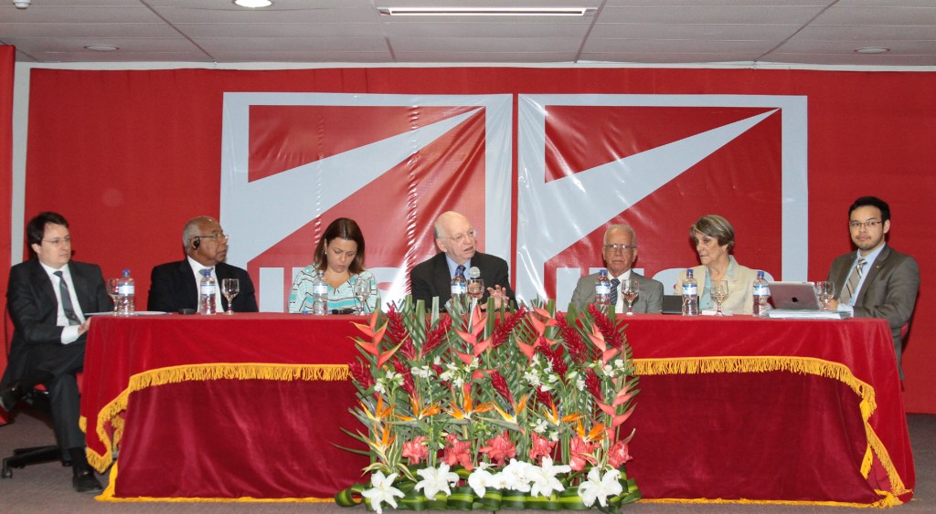 Palestra do prof. William Fox - IESB.