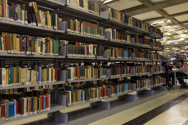 14815049018_f8a0102a00_z