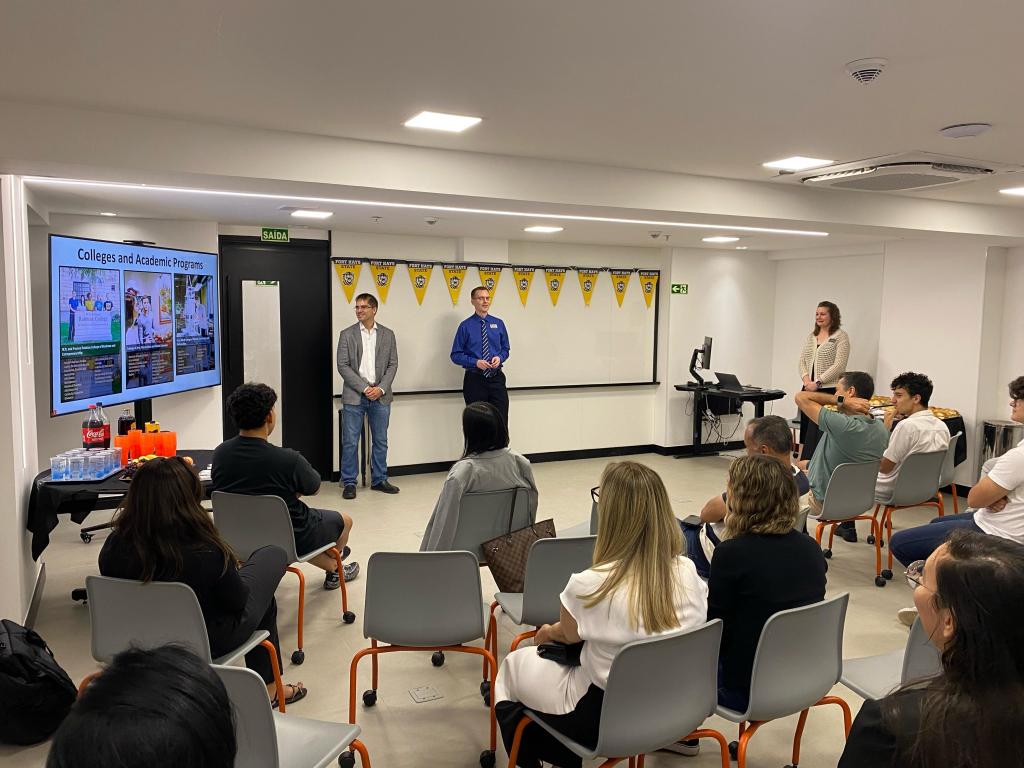 Diretores da Fort Hays State University (FHSU), Philip Wittkorn e Hayley Williams, estiveram em Brasília para consolidar a parceria com a Hayek Global College